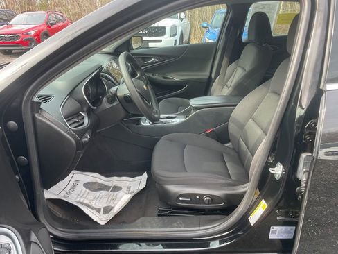 Used 2024 Chevrolet Malibu LT image 12