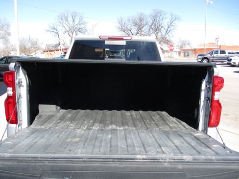 Used 2020 Chevrolet Silverado 1500 LT Trail Boss image 20