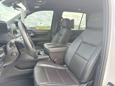 Used 2024 Chevrolet Tahoe High Country AWD/4WD image 24