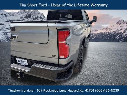 Used 2025 Chevrolet Silverado 2500 LT w/ Trail Boss Package image 11