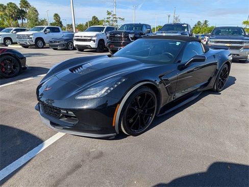 Used 2019 Chevrolet Corvette Grand Sport w/ Carbon Flash Badge Package image 4