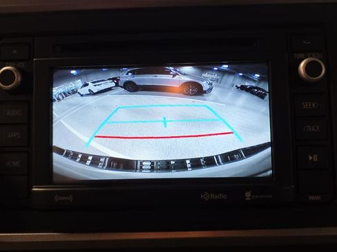 Used 2019 Toyota Tacoma Limited image 28