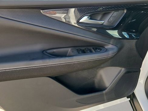 New 2025 Chevrolet Blazer EV LT image 18