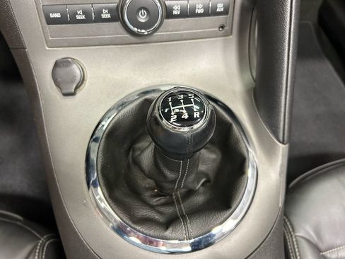 Used 2006 Pontiac Solstice Convertible w/ Premium Package RWD image 11