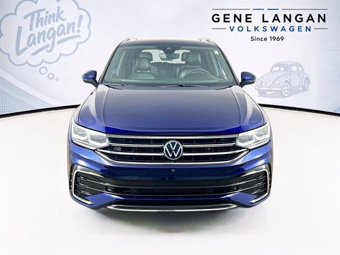 Certified 2022 Volkswagen Tiguan SEL R-Line AWD/4WD image 2