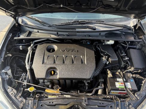 Used 2014 Toyota Corolla LE FWD image 24