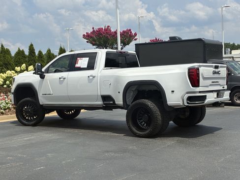 Used 2024 GMC Sierra 3500 Denali w/ Technology Package AWD/4WD image 10