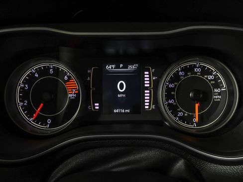 Used 2021 Jeep Cherokee Latitude image 28