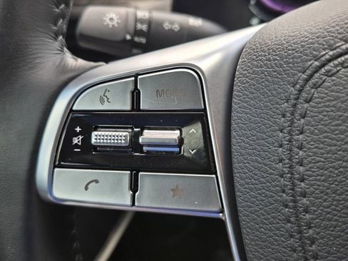 Used 2025 Kia Telluride EX w/ EX Captain's Chair Package FWD image 26