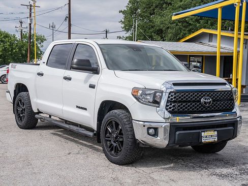 Used 2021 Toyota Tundra SR5 RWD image 3