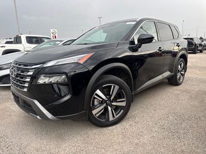Used 2025 Nissan Rogue SL w/ Tech Package