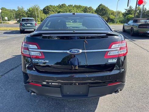Used 2018 Ford Taurus SHO w/ Driver Assist Package image 4