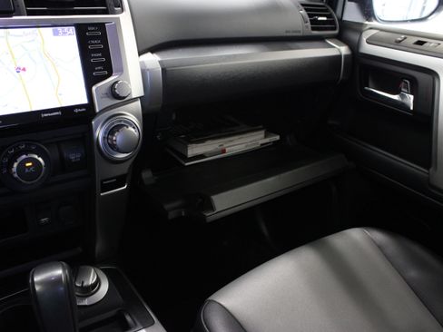 Used 2023 Toyota 4Runner SR5 Premium w/ Moonroof Package AWD/4WD image 25