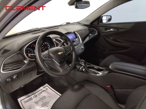 Used 2022 Chevrolet Malibu LT FWD image 29