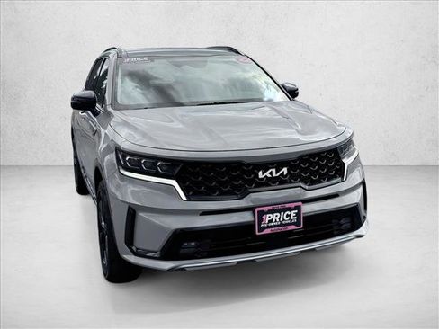 Used 2022 Kia Sorento SX AWD/4WD image 3