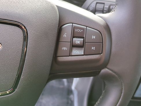 Used 2023 Ford Mustang Mach-E Premium image 19