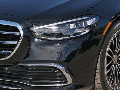 Used 2024 Mercedes-Benz S 580 4MATIC Sedan image 10