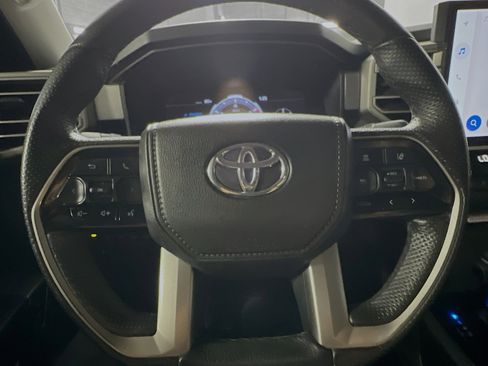 Used 2024 Toyota Tundra Limited AWD/4WD image 18