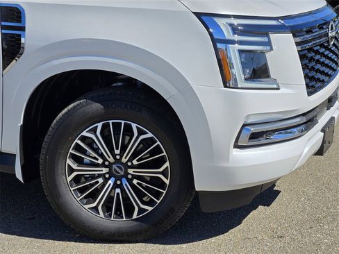 New 2025 Nissan Armada SL image 3