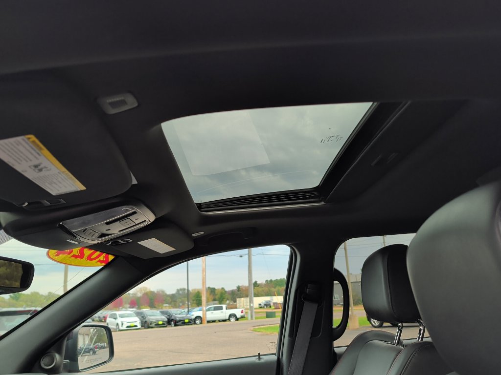 Used 2024 Dodge Durango GT AWD/4WD image 31