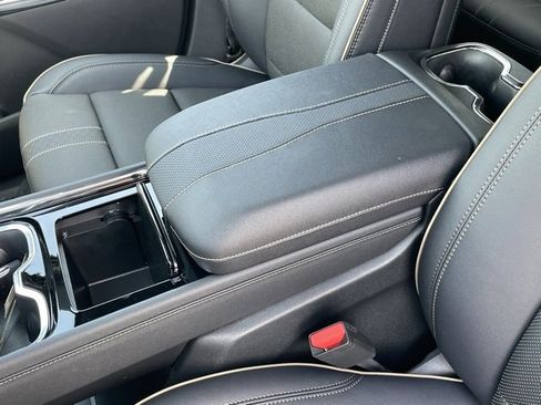 New 2026 Chevrolet Traverse High Country w/ LPO, Floor Liner Package image 30