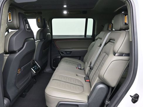 Used 2024 Rivian R1S Adventure AWD/4WD image 20