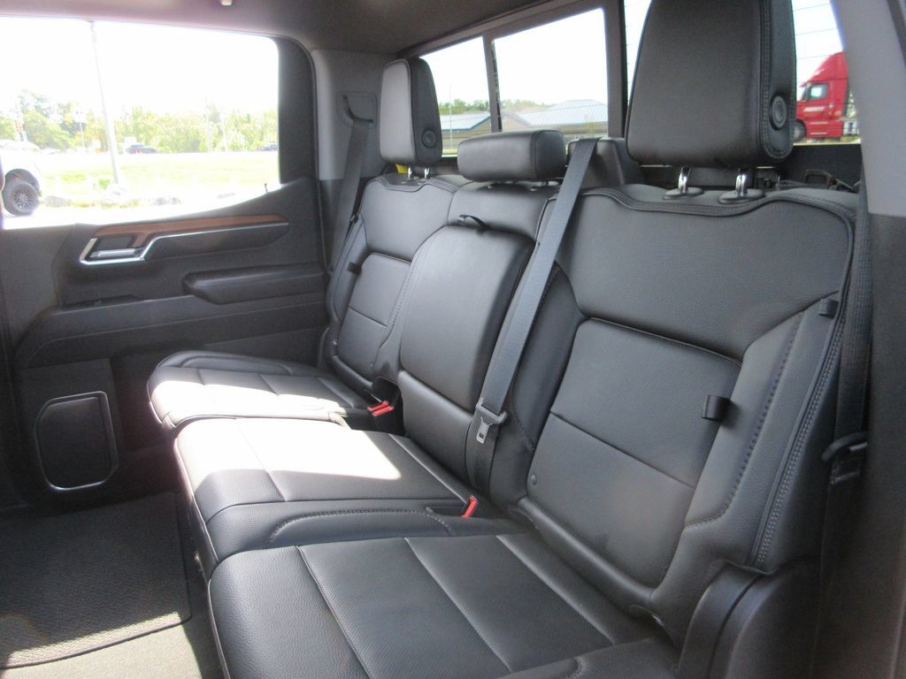 Used 2023 GMC Sierra 1500 Denali AWD/4WD image 23