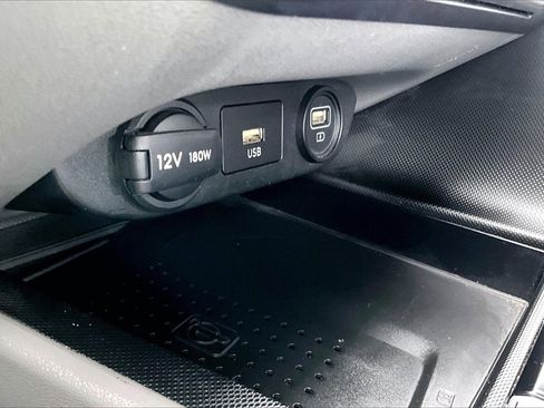 Used 2023 Hyundai Elantra SEL w/ Convenience Package image 16