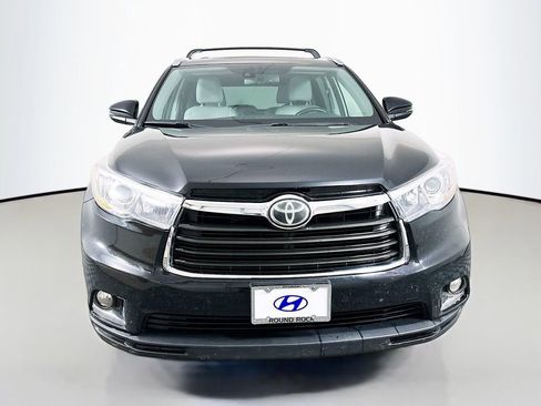 Used 2015 Toyota Highlander Limited image 2