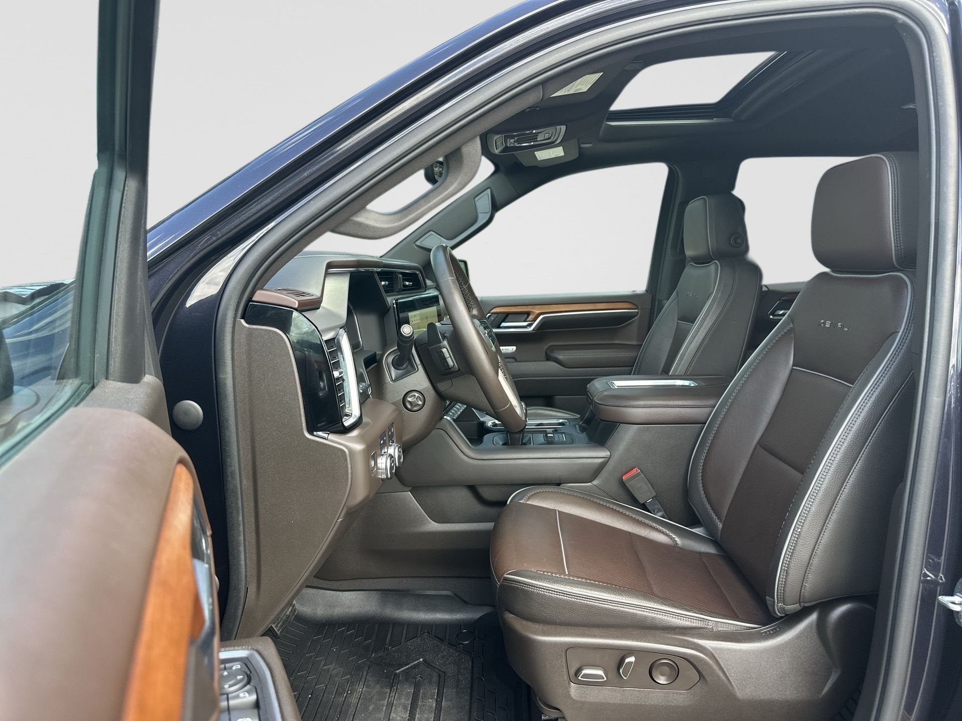 Certified 2022 GMC Sierra 1500 Denali w/ Denali Reserve Package AWD/4WD image 20