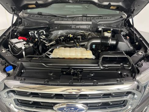 Used 2022 Ford F150 XLT w/ Equipment Group 302A High AWD/4WD image 9