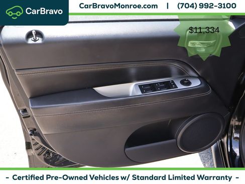 Used 2017 Jeep Compass High Altitude AWD/4WD image 17