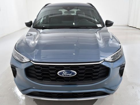 Used 2023 Ford Escape ST-Line w/ Tech Pack #1 image 3