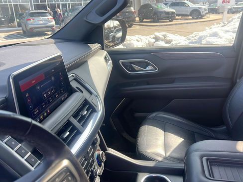 Used 2021 Chevrolet Tahoe Z71 w/ Z71 Signature Package image 18