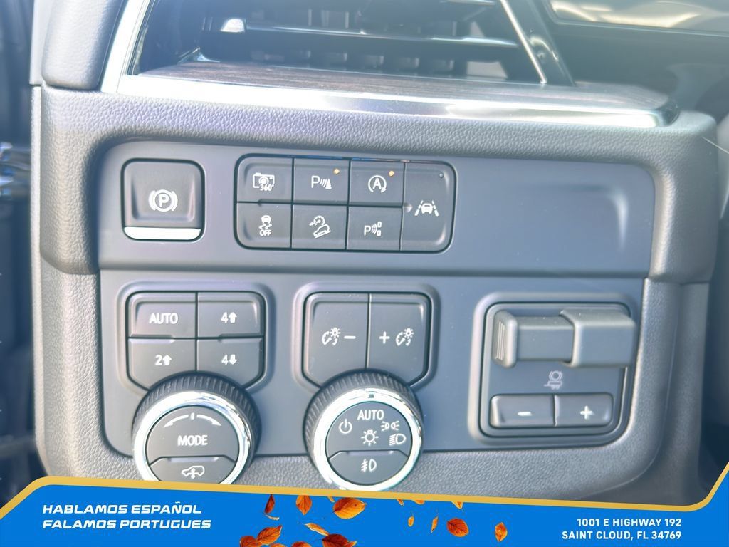 New 2026 Chevrolet Suburban Z71 w/ Z71 Off-Road Package AWD/4WD image 15