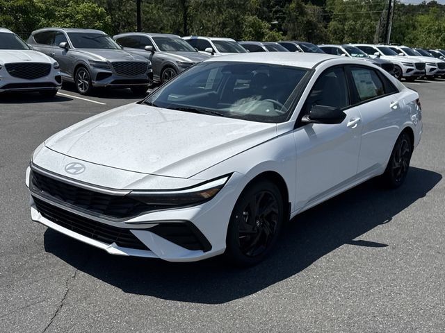 New 2026 Hyundai Elantra Sport FWD image 3