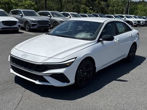New 2026 Hyundai Elantra Sport FWD image 3