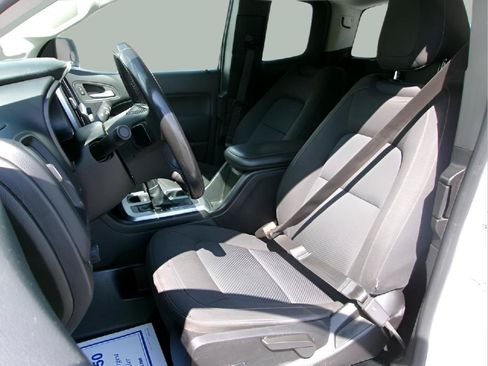 Used 2022 Chevrolet Colorado LT w/ Fleet Safety Package RWD image 12