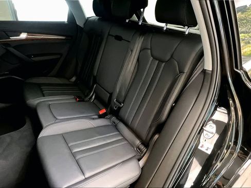 Used 2023 Audi Q5 2.0T Premium Plus w/ Premium Plus Package AWD/4WD image 21