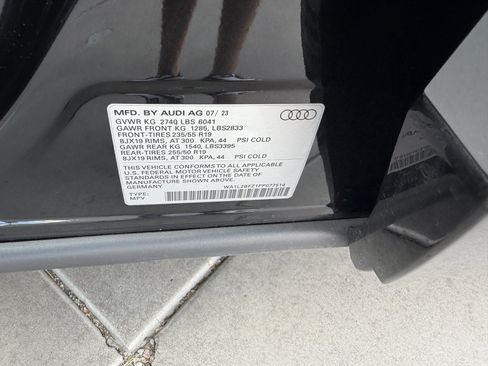 Used 2023 Audi Q4 e-tron Premium Plus w/ Premium Plus AWD/4WD image 47