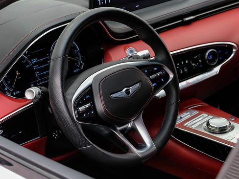 Used 2022 Genesis GV70 3.5T Sport w/ Sport Prestige Package image 14