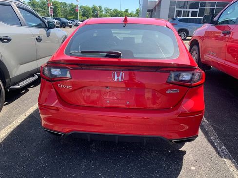 Used 2023 Honda Civic Sport Touring image 3