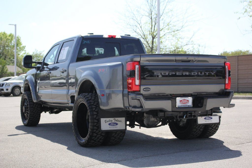 Used 2026 Ford F450 Platinum w/ FX4 Off-Road Package AWD/4WD image 6