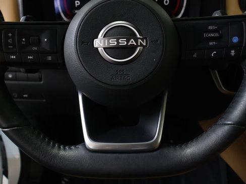 Used 2023 Nissan Rogue Platinum AWD/4WD image 18