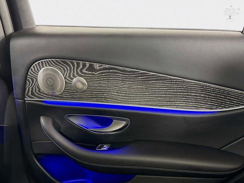 Used 2021 Mercedes-Benz E 350 4MATIC Sedan image 25