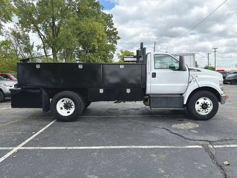 Used 2021 Ford F750 2WD Regular Cab Super Duty image 6