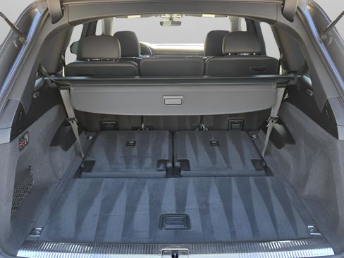 Used 2022 Audi Q7 Premium Plus w/ Premium Plus Package image 16