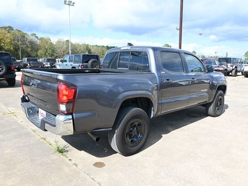 Used 2022 Toyota Tacoma SR image 6
