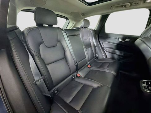 Certified 2023 Volvo XC60 B5 Ultimate w/ Climate Package AWD/4WD image 28
