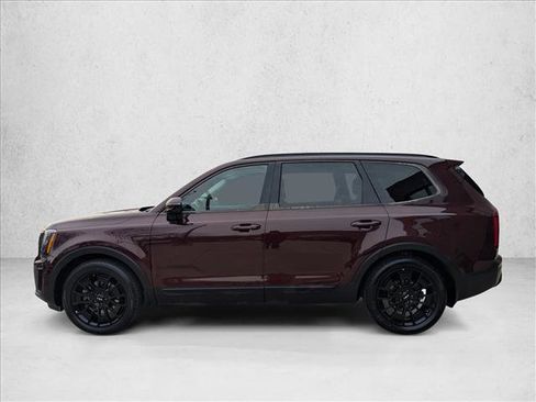 Used 2022 Kia Telluride SX w/ Nightfall Edition Package image 9